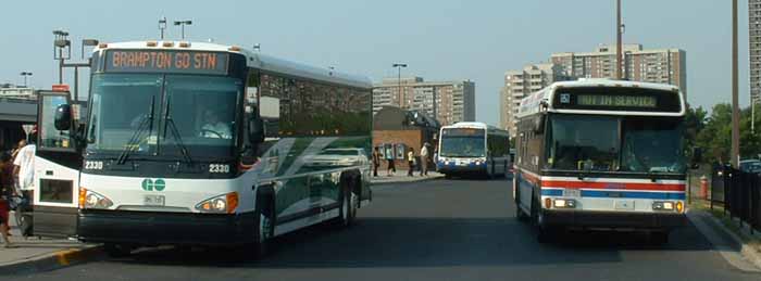 GO Transit MCI D4500CT 2320 & Brampton Orion VI